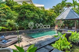 Rumah Mewah LB 220m2 Siap Pakai Desain Elegan di Seminyak, Badung Rumah Mewah LB 220m2 Siap Pakai Desain Elegan di Seminyak, Badung