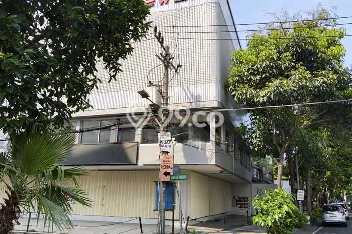 Disewakan Kantor komersial di Genteng luas bangunan 2500m2 Disewakan Kantor komersial di Genteng luas bangunan 2500m2