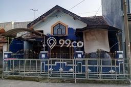 Dijual Cepat Rumah Favorit Siap Huni LB 108m2 di Mulyorejo, Surabaya Dijual Cepat Rumah Favorit Siap Huni LB 108m2 di Mulyorejo, Surabaya