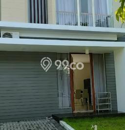 For Sale Rumah 3 Kamar Lokasi Strategis Nyaman dan Strategis di Pakal For Sale Rumah 3 Kamar Lokasi Strategis Nyaman dan Strategis di Pakal
