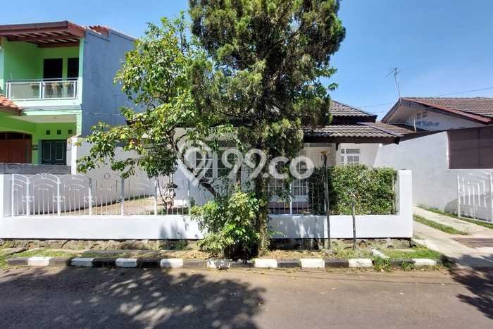 Disewakan Cepat Rumah Kondisi Baik di Kawasan Arcamanik, Bandung Disewakan Cepat Rumah Kondisi Baik di Kawasan Arcamanik, Bandung