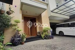 Rumah Mewah LB 343m2 Siap Huni Desain Elegan di Pondok Indah, Jakarta Selatan Rumah Mewah LB 343m2 Siap Huni Desain Elegan di Pondok Indah, Jakarta Selatan