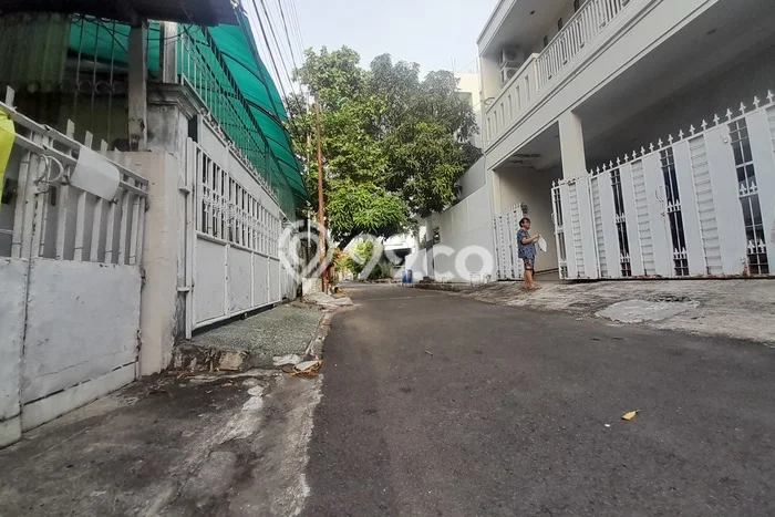 Rumah Luas Asri 3 KT Siap Huni di Kayu Putih Jakarta Timur Rumah Luas Asri 3 KT Siap Huni di Kayu Putih Jakarta Timur