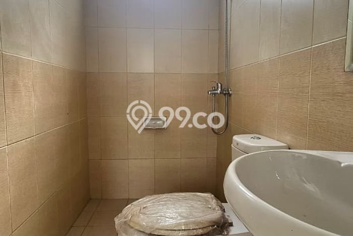 Jual Rumah Strategis Bagus Punya 3 KT di Cakung Jakarta Timur - Jual Rumah Strategis Bagus Punya 3 KT di Cakung Jakarta Timur -