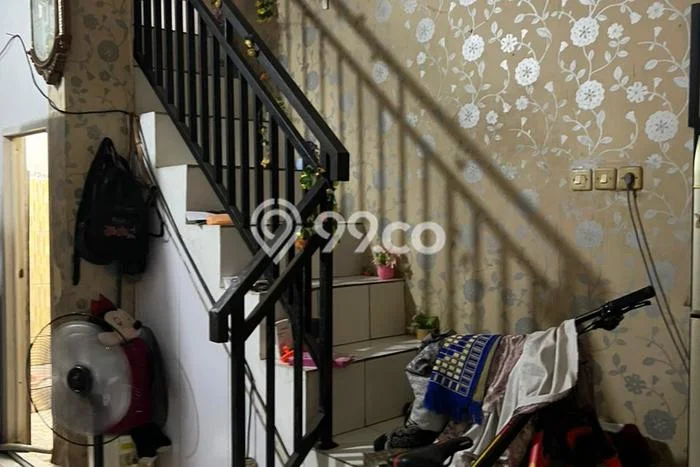 Rumah Nyaman 1 KT LB 95m2 Kondisi Bagus di Pekayon Rumah Nyaman 1 KT LB 95m2 Kondisi Bagus di Pekayon