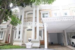 RARE UNIT! Rumah di Lippo Cikarang, 3 KM, Pemandangan Indah, LT 200m2m² Bangunan 190m2m² RARE UNIT! Rumah di Lippo Cikarang, 3 KM, Pemandangan Indah, LT 200m2m² Bangunan 190m2m²