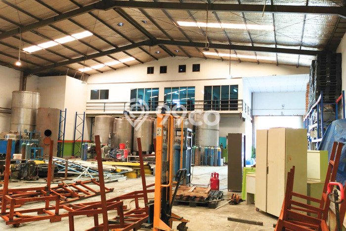 LOKASI PREMIUM! Gudang Kawasan , Luas 1200m2m², Mainroad, Kawasan Komersial LOKASI PREMIUM! Gudang Kawasan , Luas 1200m2m², Mainroad, Kawasan Komersial