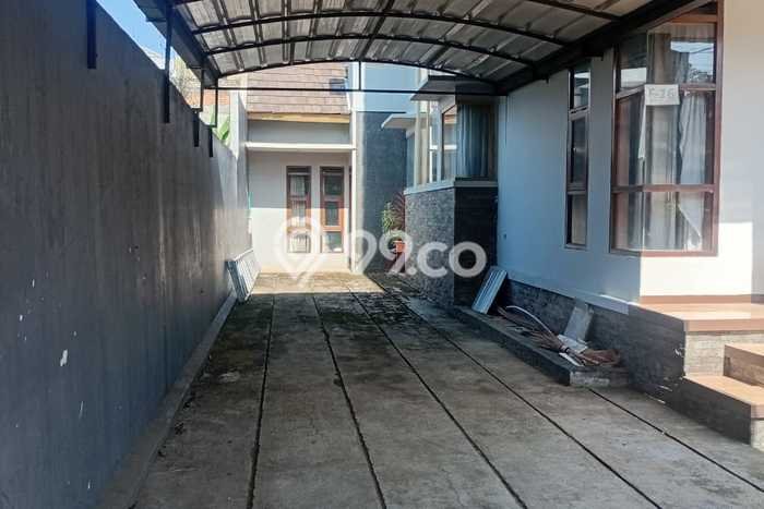 Rumah Modern 4 KT LT 300m2 di Sariwangi Rumah Modern 4 KT LT 300m2 di Sariwangi