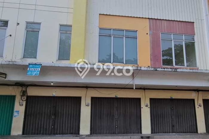 Ruko Premium di Cengkareng, Luas 192m², Pusat Bisnis Ruko Premium di Cengkareng, Luas 192m², Pusat Bisnis