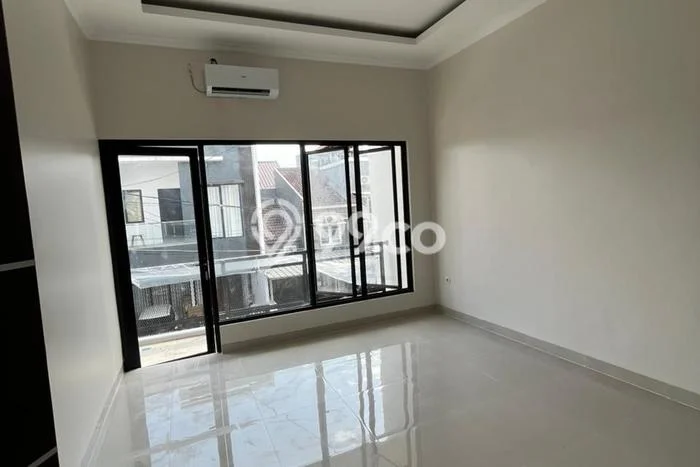 Hunian Nyaman Asri 4 KT Siap Huni di Gading Serpong Tangerang Hunian Nyaman Asri 4 KT Siap Huni di Gading Serpong Tangerang
