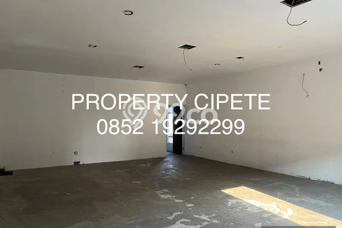 Disewakan Ruko di Kawasan Ramai Cipete Luas 45m2 Disewakan Ruko di Kawasan Ramai Cipete Luas 45m2