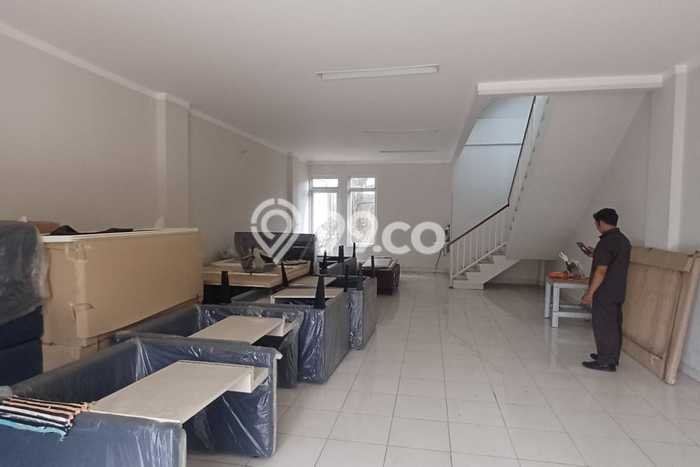 Disewakan Ruko di Kawasan Ramai Bintaro Luas 216m2 Disewakan Ruko di Kawasan Ramai Bintaro Luas 216m2