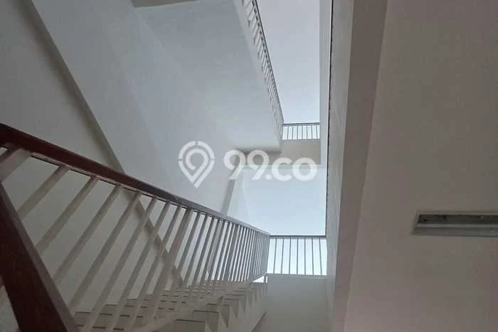 Disewakan Ruko di Kawasan Ramai Bintaro Luas 216m2 Disewakan Ruko di Kawasan Ramai Bintaro Luas 216m2