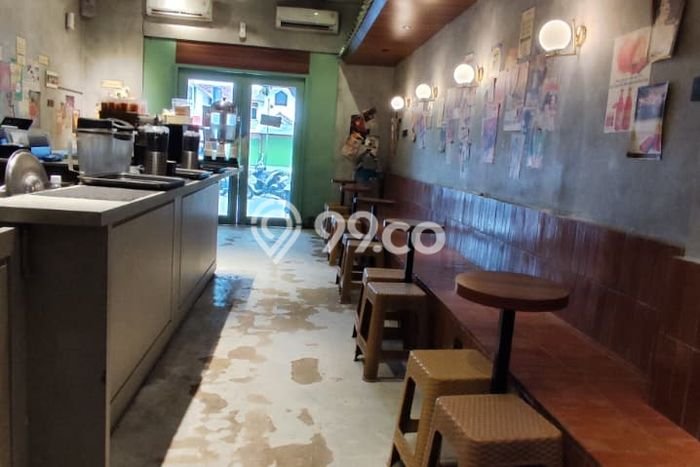 Ruko Dijual di Prime Area Tangerang Selatan Luas 110m2 Ruko Dijual di Prime Area Tangerang Selatan Luas 110m2