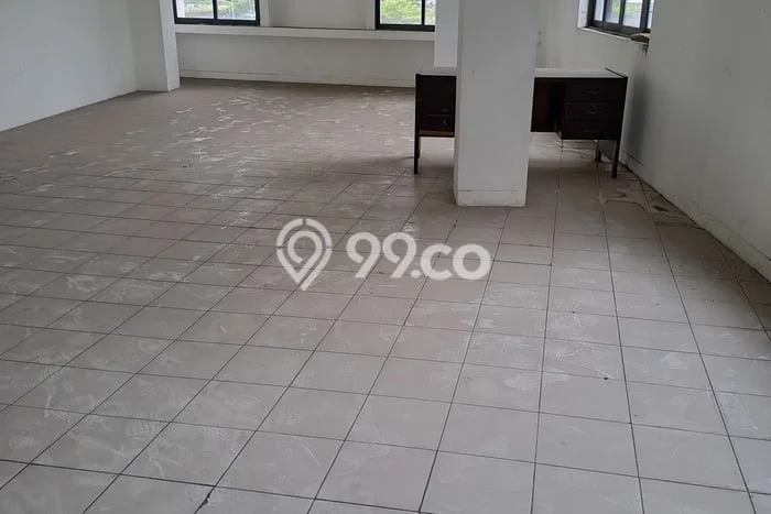 Ruko Area Strategis Kawasan Jatinegara, Luas 600m², Akses Strategis Ruko Area Strategis Kawasan Jatinegara, Luas 600m², Akses Strategis