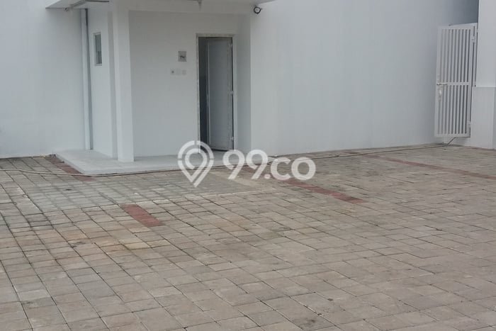 Unit Kantor disewakan di Jatinegara Jakarta Timur dengan LT 545m2 / LB 1500m2 Unit Kantor disewakan di Jatinegara Jakarta Timur dengan LT 545m2 / LB 1500m2