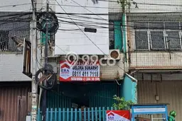FOR SALE! Ruko di Jatinegara Jakarta Timur, LT 72m2, LB 210m2 FOR SALE! Ruko di Jatinegara Jakarta Timur, LT 72m2, LB 210m2