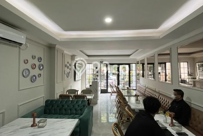 Untuk Dijual! Ruko di Cikini Jakarta Pusat LT 80m2 / LB 400m2 Kawasan Strategis Untuk Dijual! Ruko di Cikini Jakarta Pusat LT 80m2 / LB 400m2 Kawasan Strategis