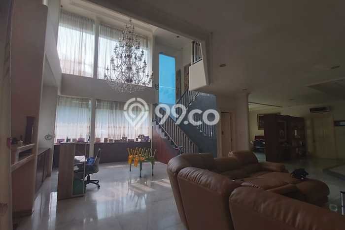 Rumah Eksklusif Dijual LT 550m2 di Kebon Jeruk, Jakarta Barat Rumah Eksklusif Dijual LT 550m2 di Kebon Jeruk, Jakarta Barat
