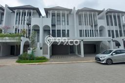 Rumah Luxury Modern Tanpa Renovasi di BSD Green Wich Tangerang Rumah Luxury Modern Tanpa Renovasi di BSD Green Wich Tangerang
