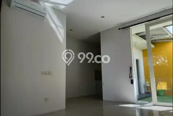Lokasi terbaik! Rumah siap pakai disewakan di Sidoarjo LB 145m2 Lokasi terbaik! Rumah siap pakai disewakan di Sidoarjo LB 145m2