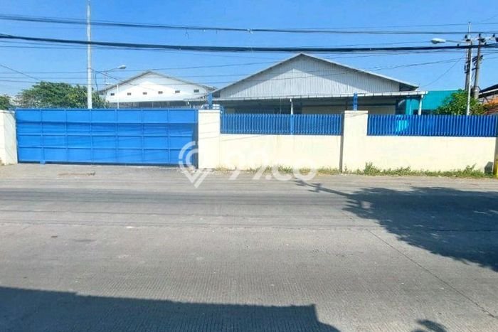 KAWASAN KOMERSIAL! Gudang For Rent Kawasan Menganti, Luas 2200m2m², Akses Strategis KAWASAN KOMERSIAL! Gudang For Rent Kawasan Menganti, Luas 2200m2m², Akses Strategis