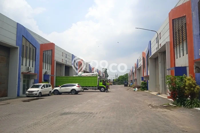Gudang untuk disewa di Kedamean punya LT 360m2 & LB 360m2 harga sewa kompetitif Gudang untuk disewa di Kedamean punya LT 360m2 & LB 360m2 harga sewa kompetitif