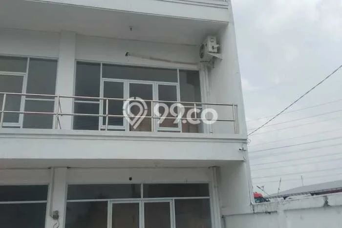Gudang Disewakan di Area Ramai Krian, Sidoarjo Gudang Disewakan di Area Ramai Krian, Sidoarjo