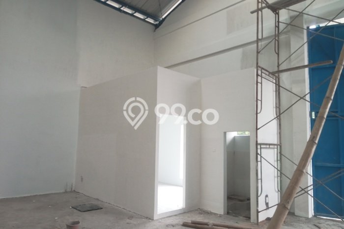 Unit Gudang disewakan di Driyorejo Gresik dengan LT 360m2 / LB 360m2 Unit Gudang disewakan di Driyorejo Gresik dengan LT 360m2 / LB 360m2