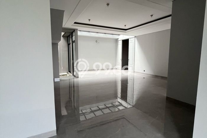 Lokasi terbaik! Rumah siap pakai disewakan di Tandes LB 270m2 Lokasi terbaik! Rumah siap pakai disewakan di Tandes LB 270m2