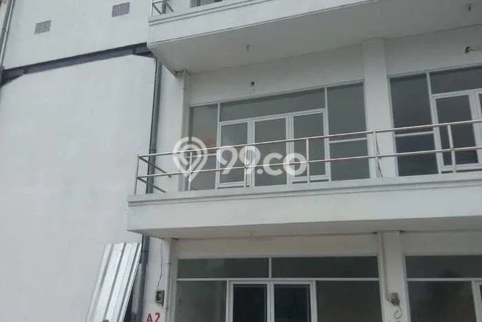 Gudang Disewakan di Area Ramai Krian, Sidoarjo Gudang Disewakan di Area Ramai Krian, Sidoarjo