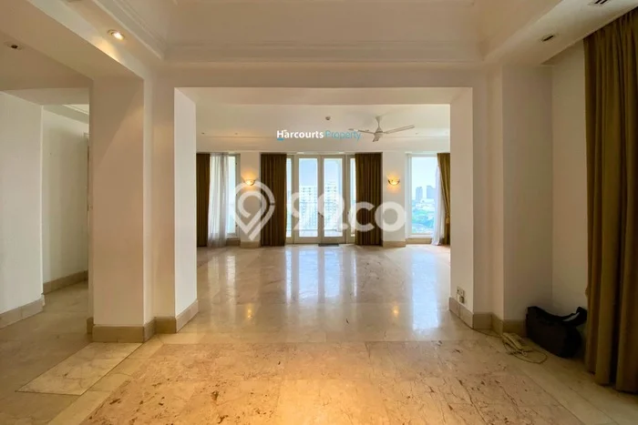 Disewakan 3BR Apartemen The Residence Terawat Disewakan 3BR Apartemen The Residence Terawat