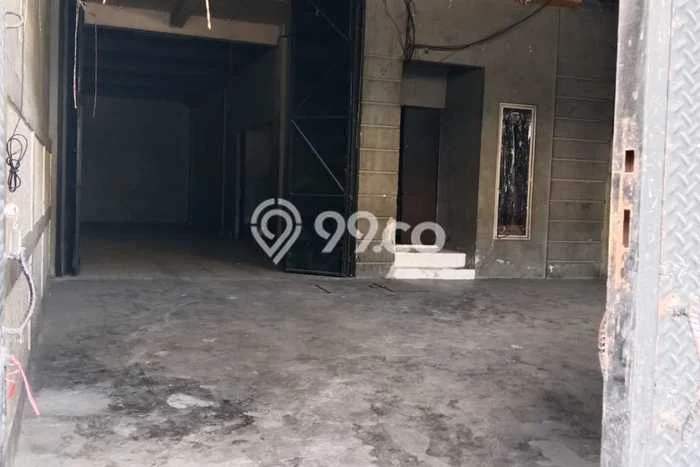 Gudang Disewa di Jakarta Utara dengan LB 350m2 Area Komersial Ramai Gudang Disewa di Jakarta Utara dengan LB 350m2 Area Komersial Ramai