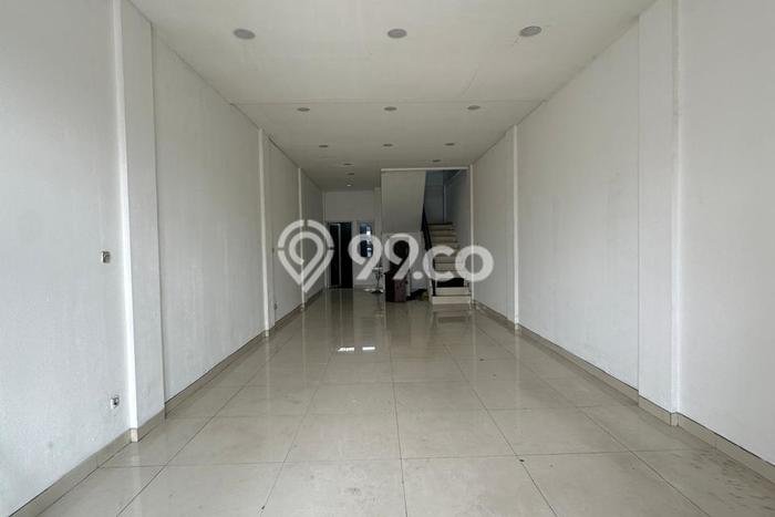 Ruko Dijual di Tangerang LT 82m2 & LB 246m2 Lokasi Terbaik! Ruko Dijual di Tangerang LT 82m2 & LB 246m2 Lokasi Terbaik!