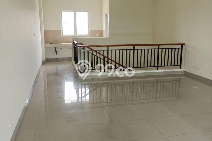 LOKASI SUPER STRATEGIS! Ruko Kawasan Serpong Utara, Luas 82m², Prospek Pengunjung LOKASI SUPER STRATEGIS! Ruko Kawasan Serpong Utara, Luas 82m², Prospek Pengunjung