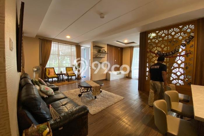 Jual Rumah Mewah Megah Dengan View Eksklusif di Bintaro, Tangerang Selatan Jual Rumah Mewah Megah Dengan View Eksklusif di Bintaro, Tangerang Selatan