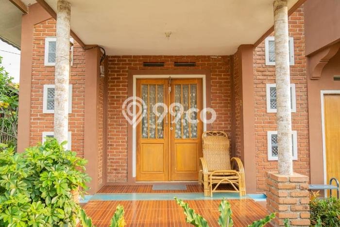 Kesempatan Langka! Vila di Lembang, Dimensi 1080m2m², Lokasi Strategis dekat dengan berbagai fasilitas Kesempatan Langka! Vila di Lembang, Dimensi 1080m2m², Lokasi Strategis dekat dengan berbagai fasilitas