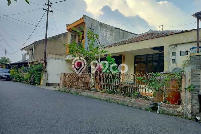 Rumah Modern 3 KT di Buah Batu Bandung Unfurnished Rumah Modern 3 KT di Buah Batu Bandung Unfurnished
