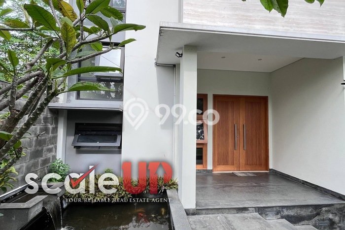 Rumah Elit LB 400m2 Siap Pakai Desain Elegan di Burangrang, Bandung Rumah Elit LB 400m2 Siap Pakai Desain Elegan di Burangrang, Bandung