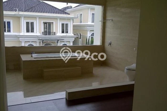 For Sale Rumah Elit Exclusive di Serpong, Tangerang Selatan For Sale Rumah Elit Exclusive di Serpong, Tangerang Selatan