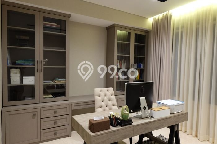 Rumah Lokasi Strategis di Kuta, Badung, LT 337m2m² LB 600m2m² Rumah Lokasi Strategis di Kuta, Badung, LT 337m2m² LB 600m2m²