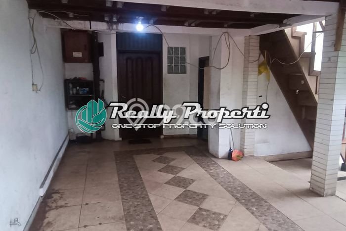 Disewakan! Rumah 3 Kamar Tidur &
3 Kamar Mandi di Jatiwaringin, Bekasi Disewakan! Rumah 3 Kamar Tidur &
3 Kamar Mandi di Jatiwaringin, Bekasi