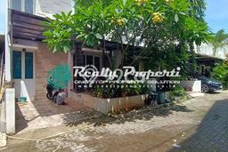Rumah EXCLUSIVE area Jatiwaringin, Bekasi, LT 72m² LB 84m² HARGA TERBAIK! Rumah EXCLUSIVE area Jatiwaringin, Bekasi, LT 72m² LB 84m² HARGA TERBAIK!