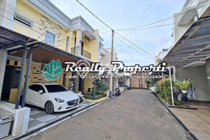 For Sale! Premium House LT 92m2 Desain Modern di Jatiwaringin For Sale! Premium House LT 92m2 Desain Modern di Jatiwaringin