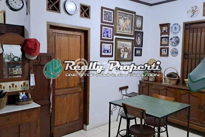 Rumah Luxury Modern Siap Huni di Bambu Apus Jakarta Timur Rumah Luxury Modern Siap Huni di Bambu Apus Jakarta Timur