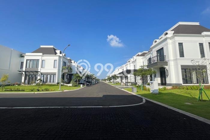 Disewakan Rumah Murah di Summarecon Crown Gading Bekasi dengan 3 Kamar Tidur Disewakan Rumah Murah di Summarecon Crown Gading Bekasi dengan 3 Kamar Tidur