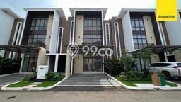 Ready to Use! Premium House LT 131m2 Desain Modern di Summarecon Bekasi Ready to Use! Premium House LT 131m2 Desain Modern di Summarecon Bekasi