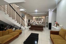 Rumah Luxury Modern Tanpa Renovasi di Summarecon Bekasi Bekasi Rumah Luxury Modern Tanpa Renovasi di Summarecon Bekasi Bekasi