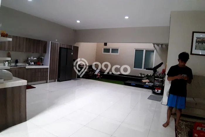 Sewa Rumah Murah di Pondok Indah Jakarta Selatan dengan 4 Kamar Tidur Sewa Rumah Murah di Pondok Indah Jakarta Selatan dengan 4 Kamar Tidur