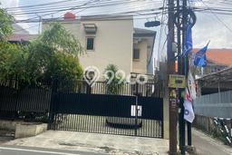 Komersial Dijual Lokasi Emas di Jatinegara Luas 120m2 Komersial Dijual Lokasi Emas di Jatinegara Luas 120m2
